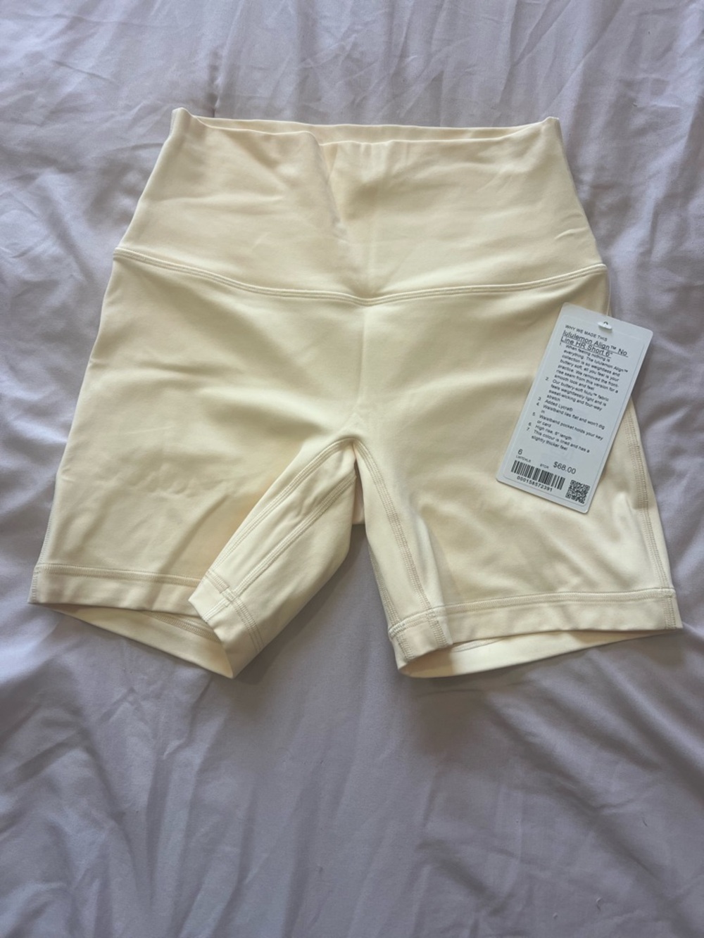 lululemon athletica BUTTER CREAM High-Rise Bike Shorts size 6